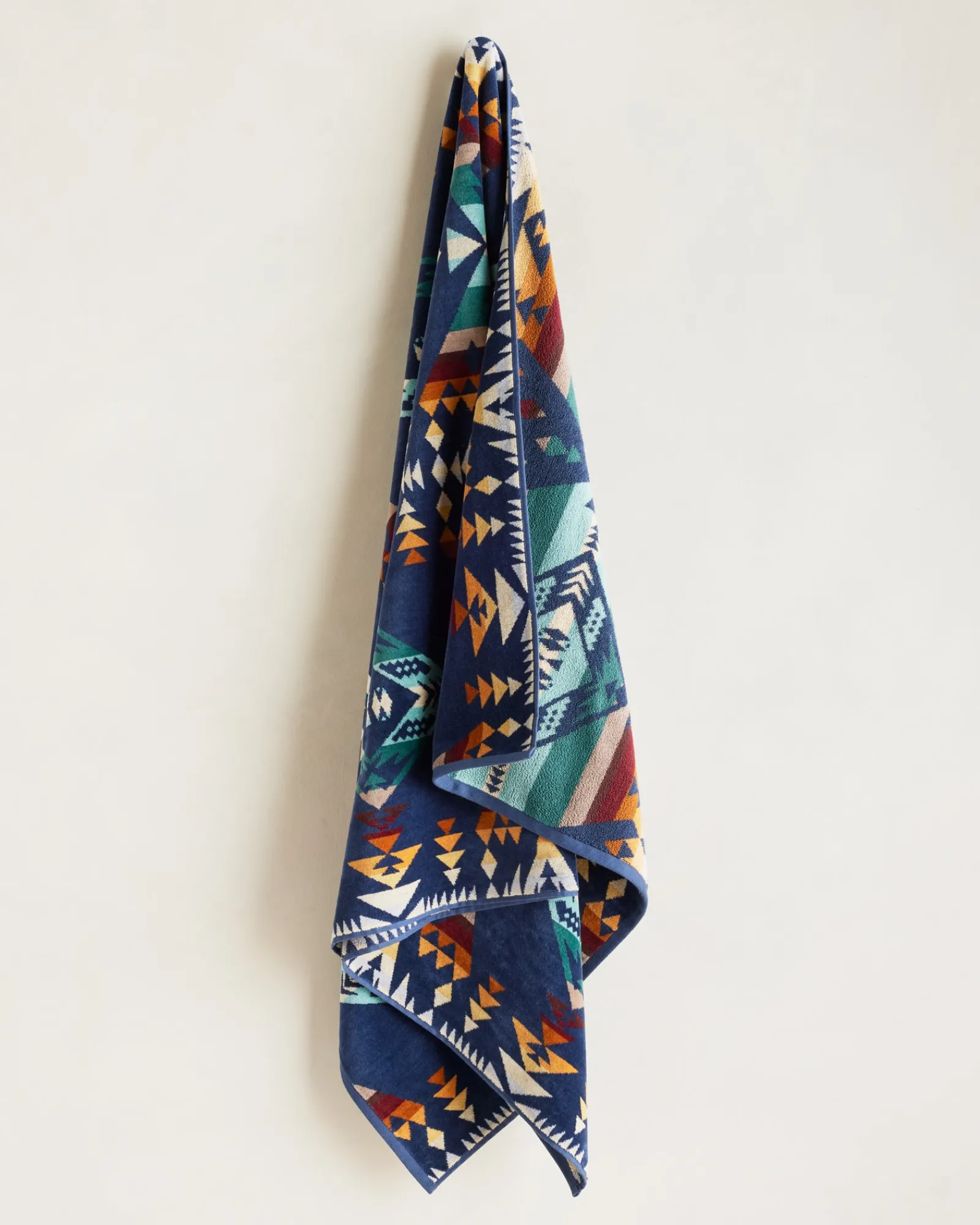 Pendleton DIAMOND PEAK SPA TOWEL ONE SIZE Sale