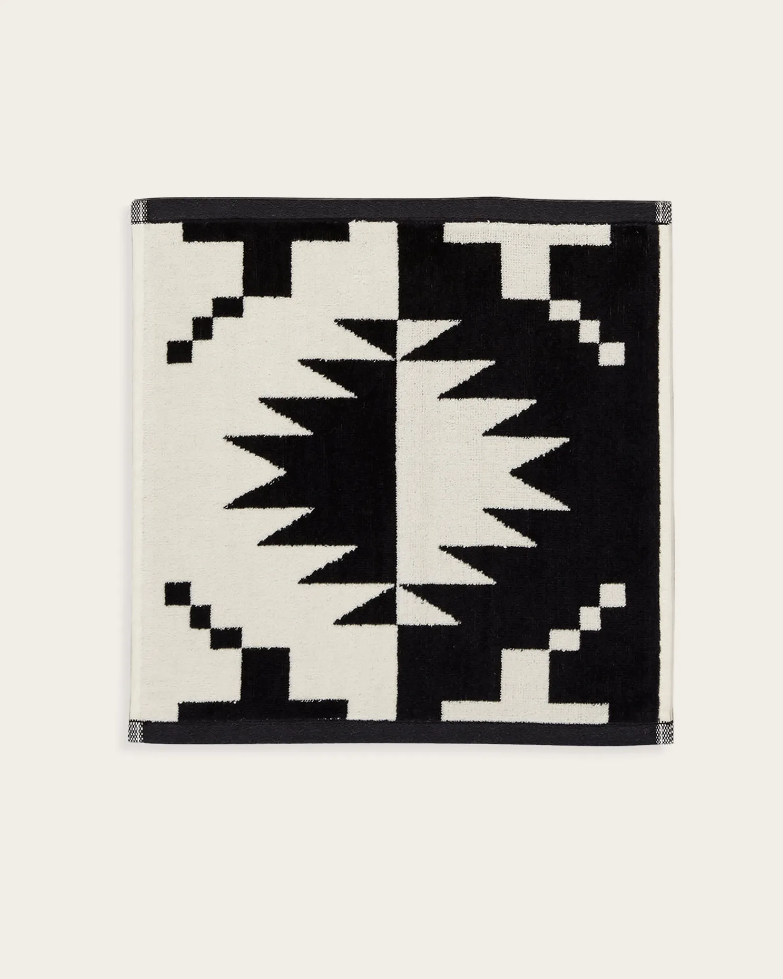 Pendleton SPIDER ROCK TOWEL COLLECTION BLACK/WHITE Fashion