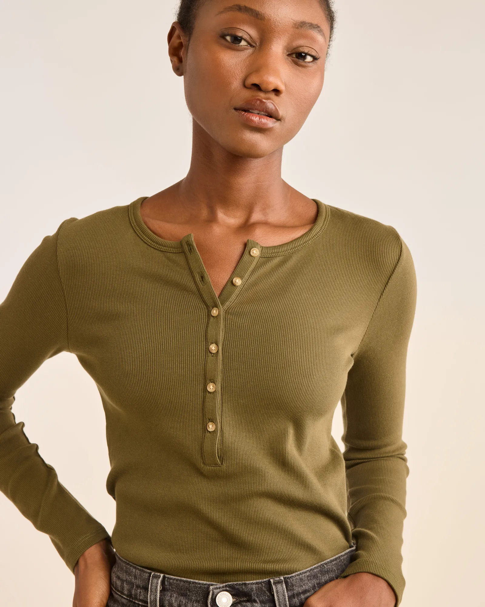 Pendleton WOMEN'S LONG-SLEEVE PIMA COTTON HENLEY DARK OLIVE Fashion