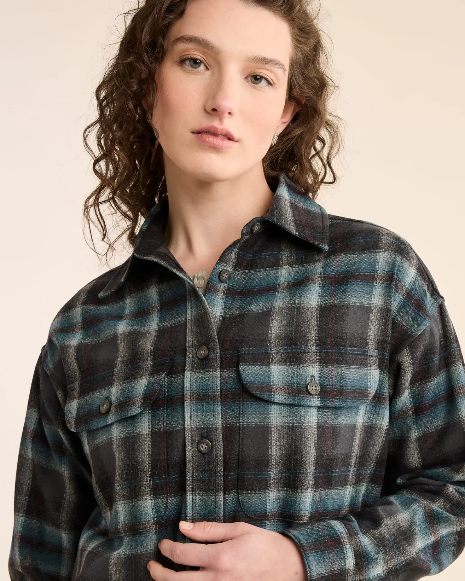 Pendleton WOMEN'S PLAID CROPPED SHIRT GREY MIX/AQUA PLAID Fashion